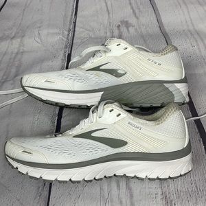 Brooks Adrenaline GTS18 women’s 8